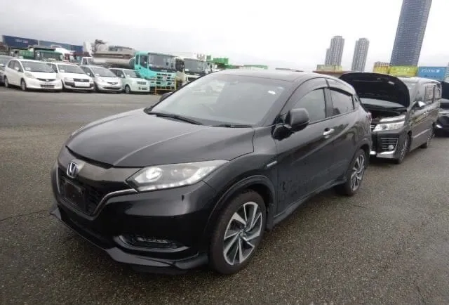[7540] HONDA VEZEL RS