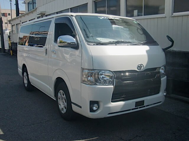 TOYOTA HIACE SUPER GL DARK PRIME