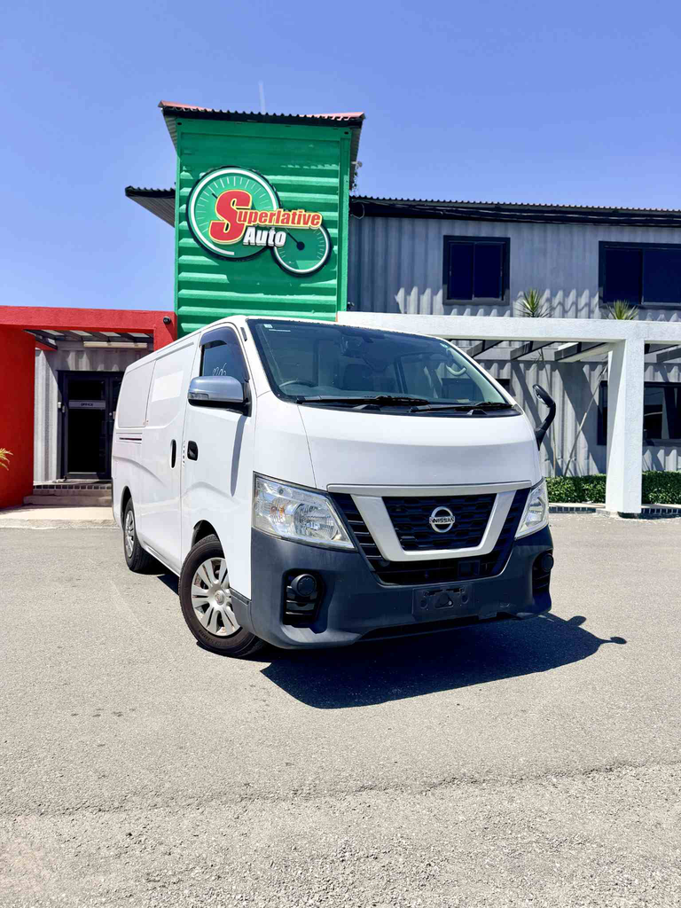 [2206] NISSAN NV350 CARAVAN REFRIGERATOR