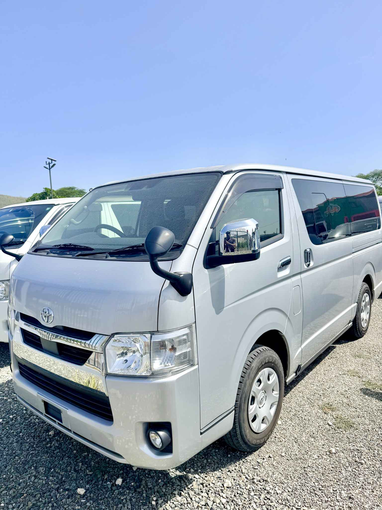[1473] TOYOTA HIACE SUPER GL 4WD