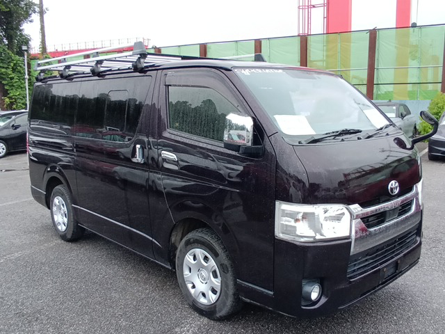 TOYOTA HIACE SUPER GL