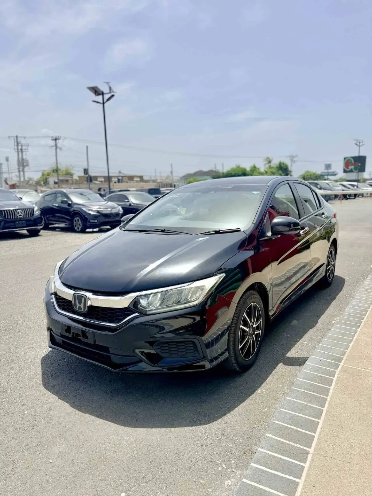HONDA GRACE - LX