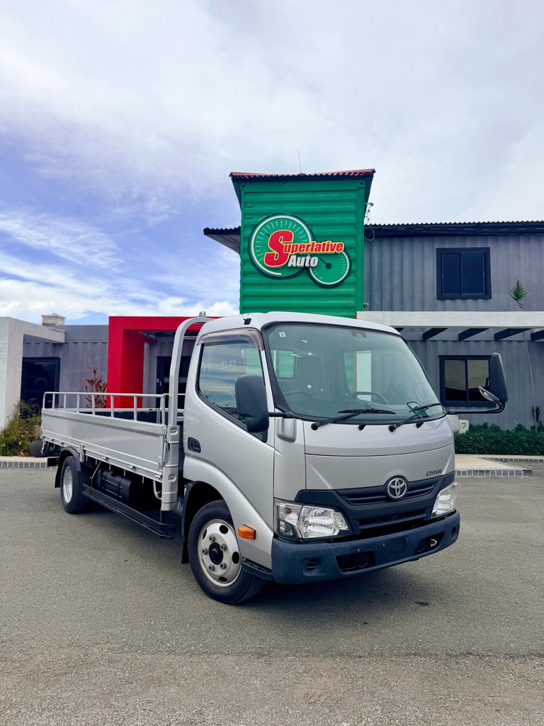 TOYOTA DYNA TRUCK