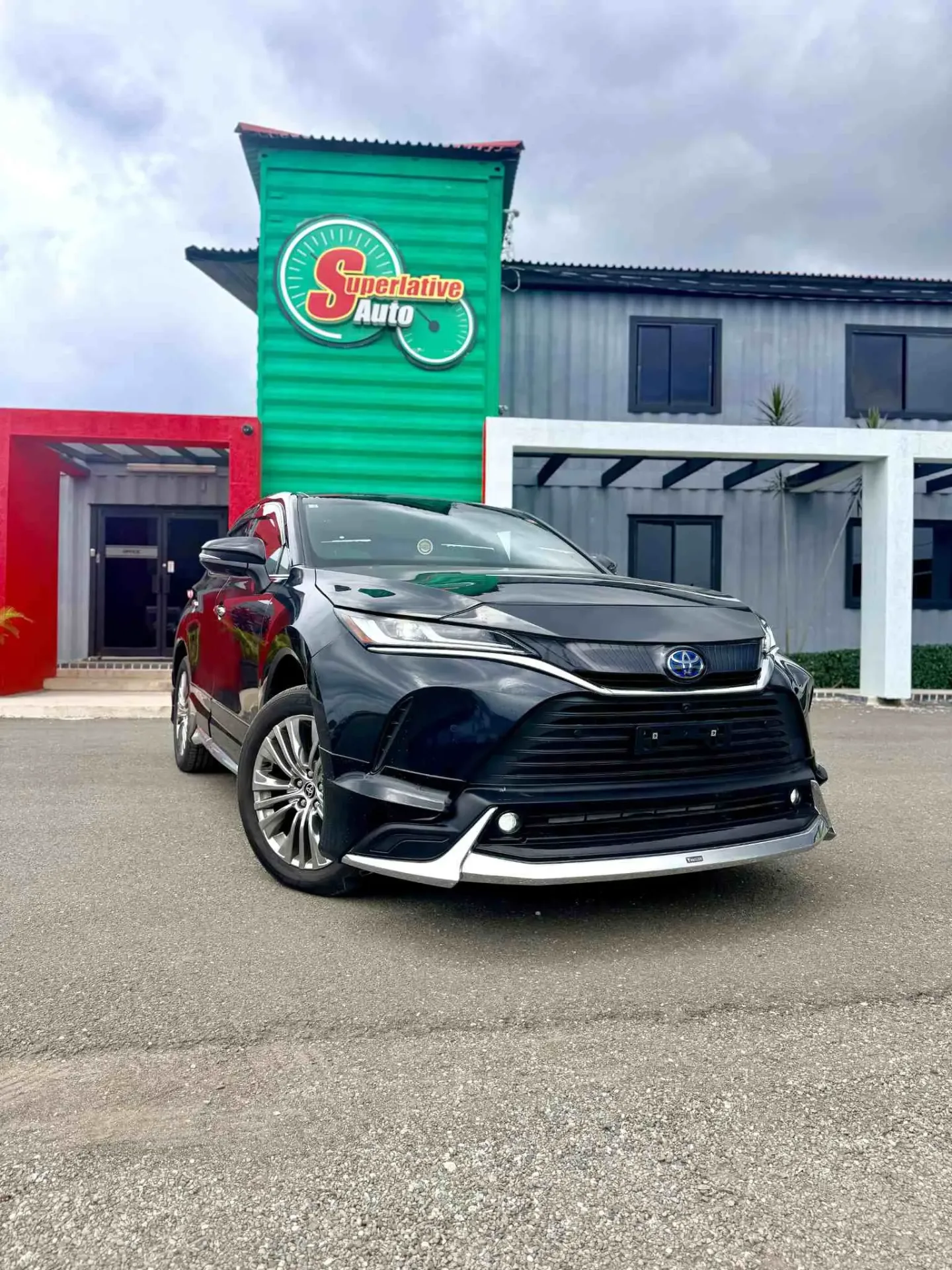 TOYOTA HARRIER HYBRID Z