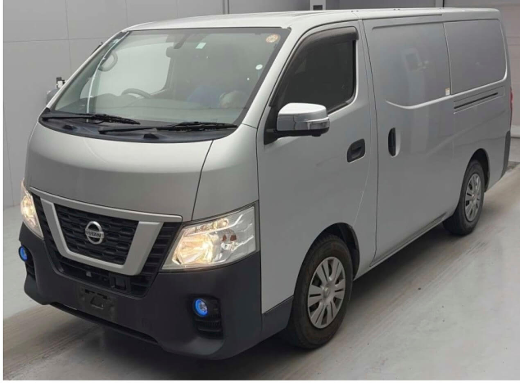 [3703] NISSAN NV350 CARAVAN PANEL