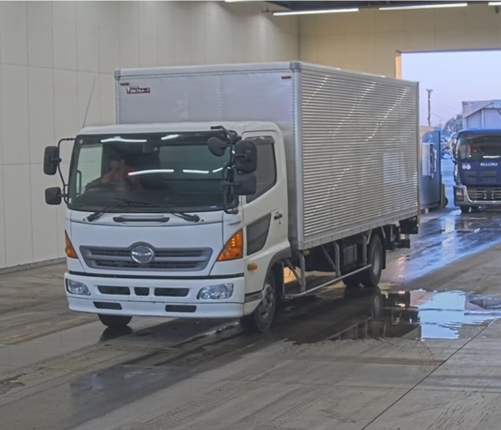 [9231] HINO RANGER BOX TRUCK